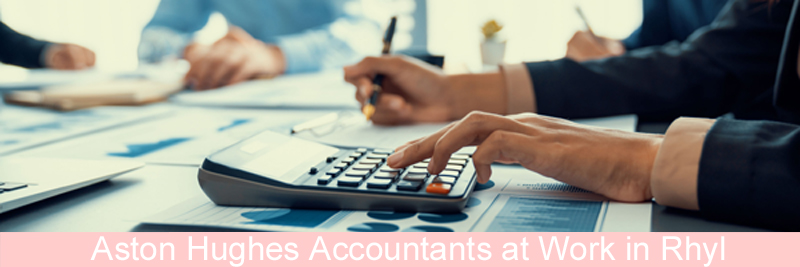 Accountants in Rhyl Working In the Office